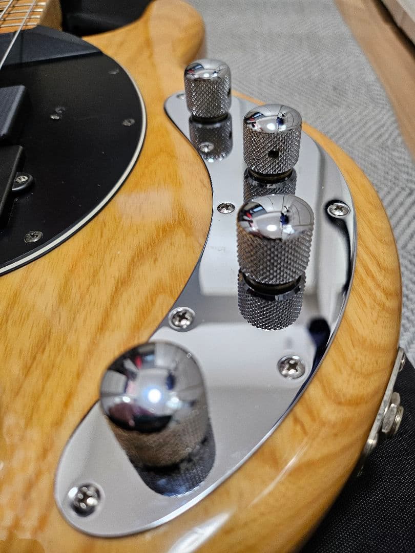 期間限定MusicMan StingRay EX / スティングレイEX 日本製