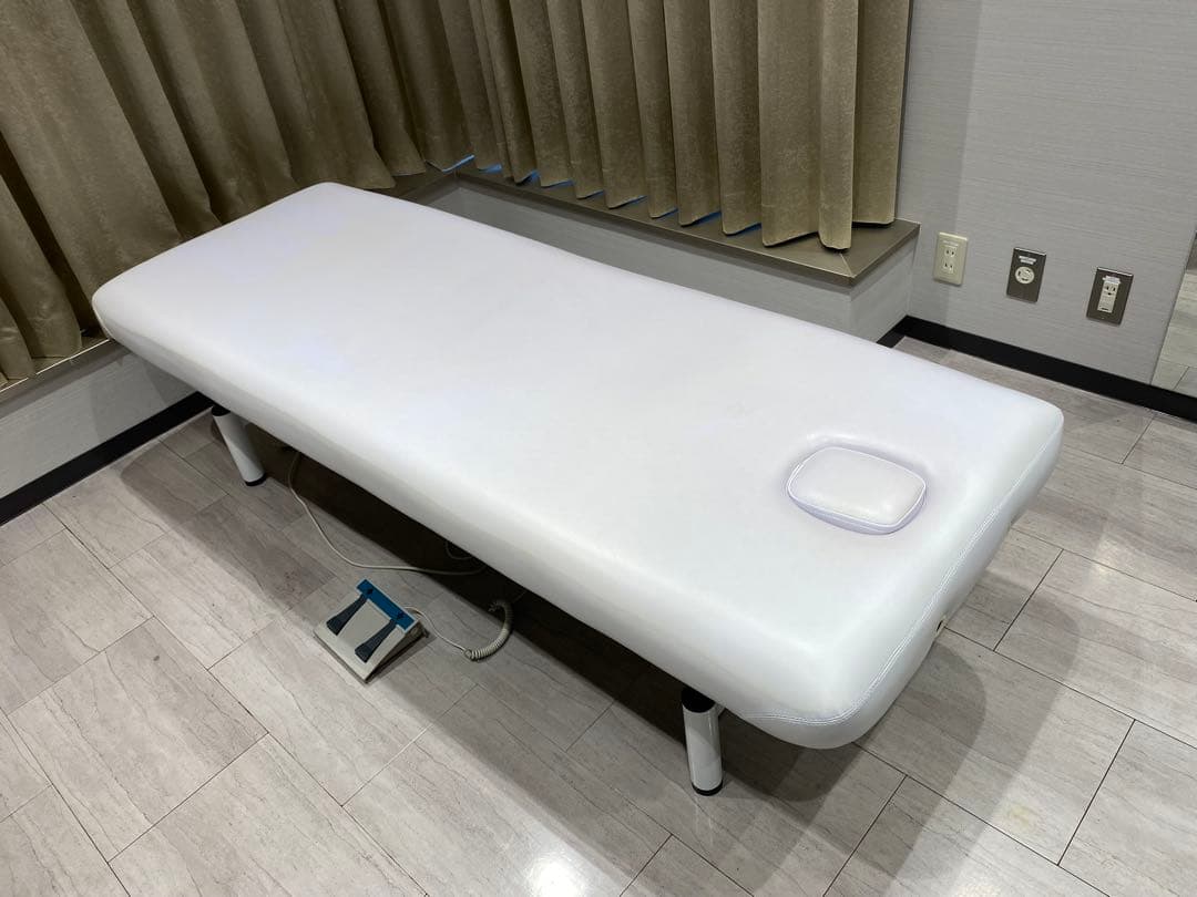 Hiro購入ページ　電動昇降式 業務用施術ベッド 2台　〜11/12