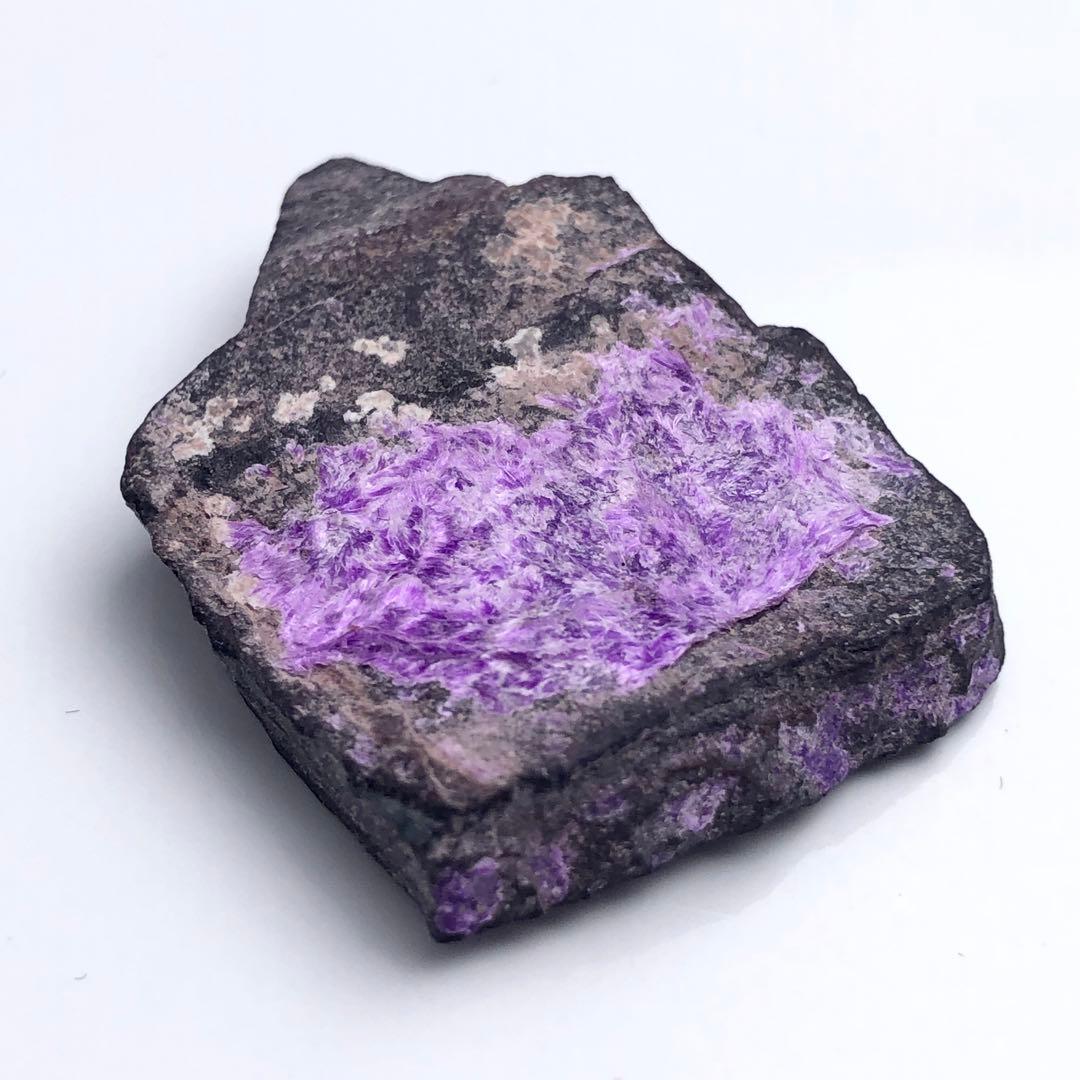 南アフリカ産 スギライト原石 t344