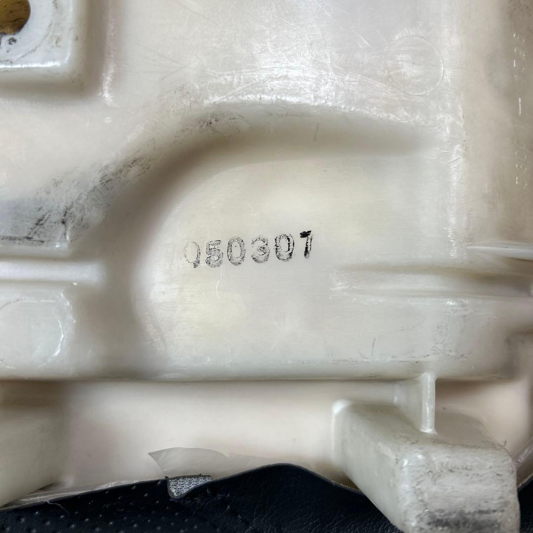 t*i様 ZZR1100C ディンプル生地張り替え済シート 0126