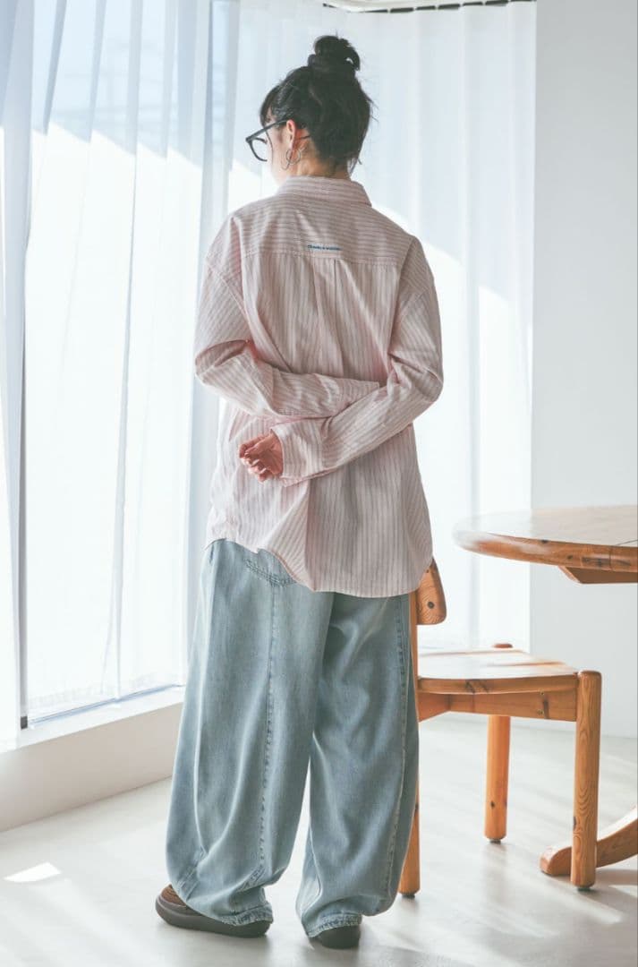 今期ニコアンド 3Dドロップデニムパンツ ベージュインディゴ Mサイズ