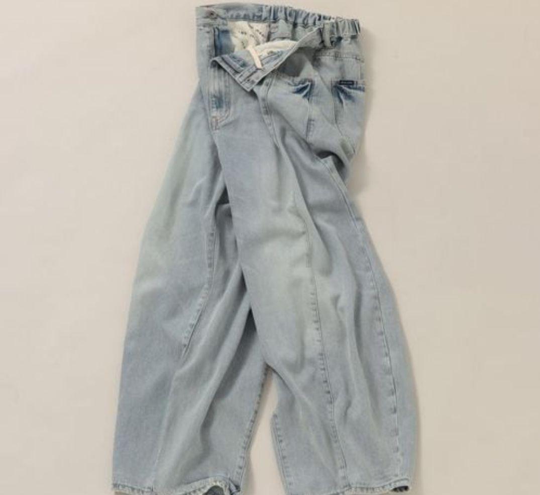 今期ニコアンド 3Dドロップデニムパンツ ベージュインディゴ Mサイズ