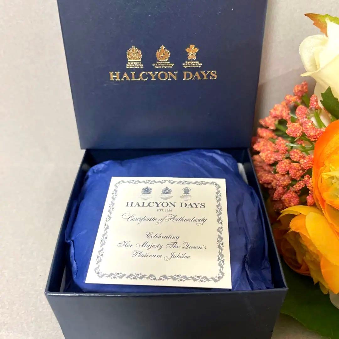 ハルシオンデイズ　エリザベス女王　プラチナジュビリー　小物入れ　赤　限定