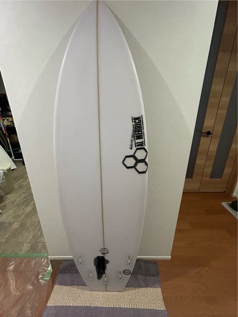 ネックベアード2 5'10 中古　1ラウンドのみ使用