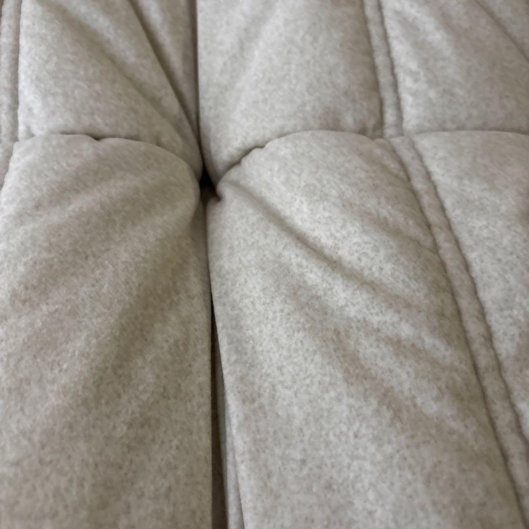 リーンロゼ 50周年限定　トーゴ パフのみ アイボリー ウレタン素材