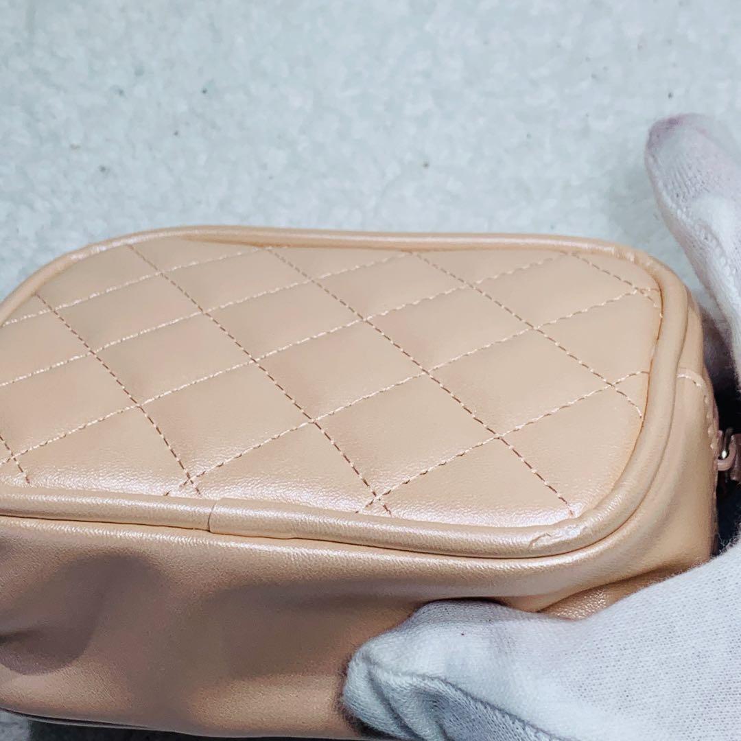 ⭐️極美品ハローキティ baby-g ピンク、ケース、箱、台、説明書、タグ付き