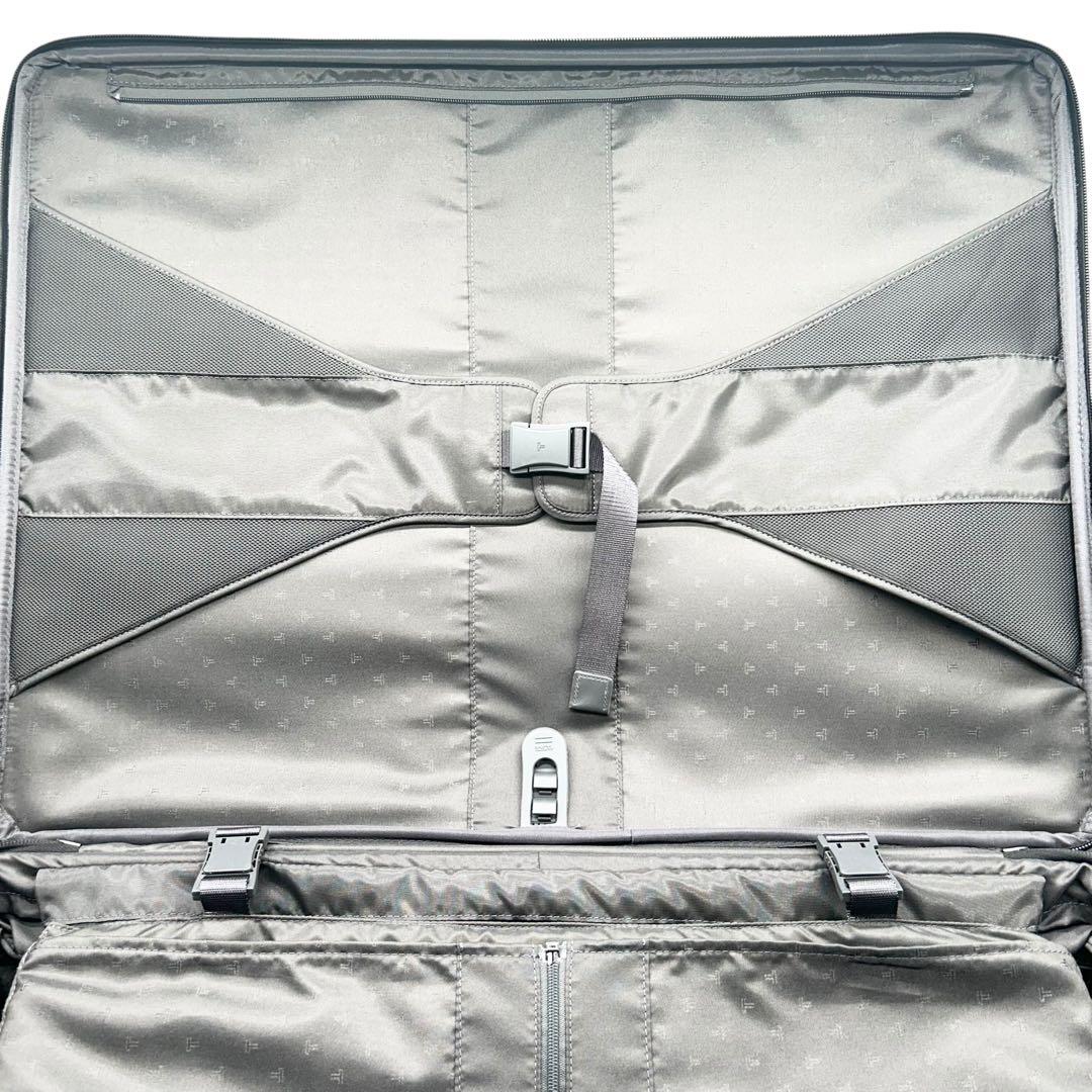 【良品】トゥミ キャリーケース 大型 22028D4 2輪キャスター 80L