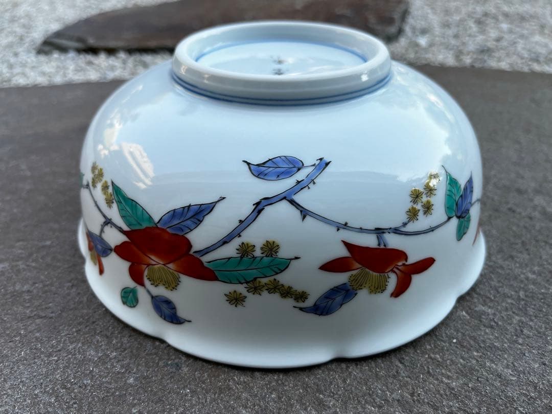 希少　有田焼　鷹峰　色鍋島　椿　絵付　深鉢　花弁型縁　アンティーク