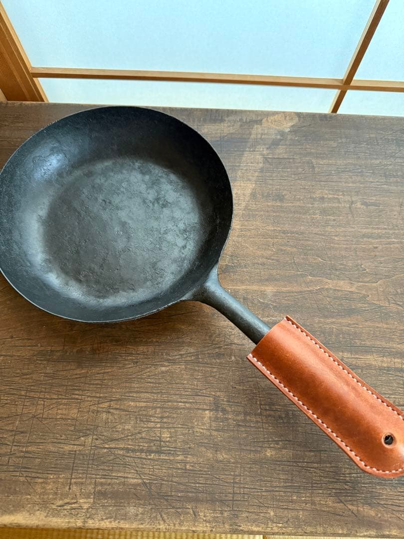 中村智美　フライパン　人気　完売　入手困難　成田理俊