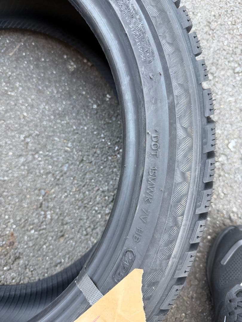 バ*ダ様 【25年製・新品未使用】Hankook スタッドレス 225/45R1