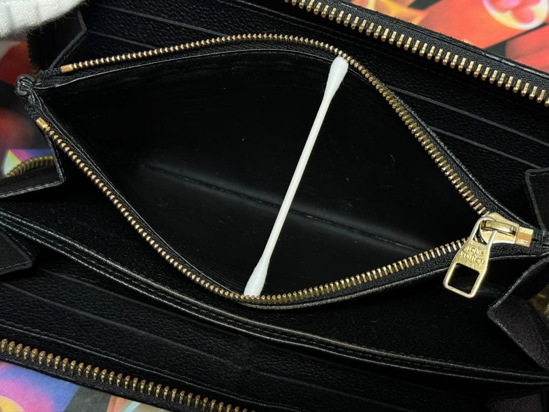 LOUIS VUITTONルイヴィトン　ジッピーウォレット長財布　ブラック