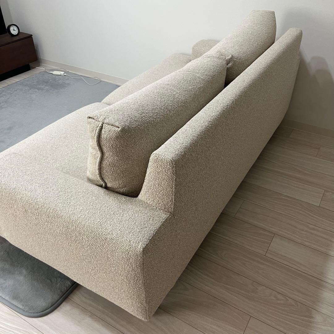 【unico】ベージュファブリックソファ（Irula）