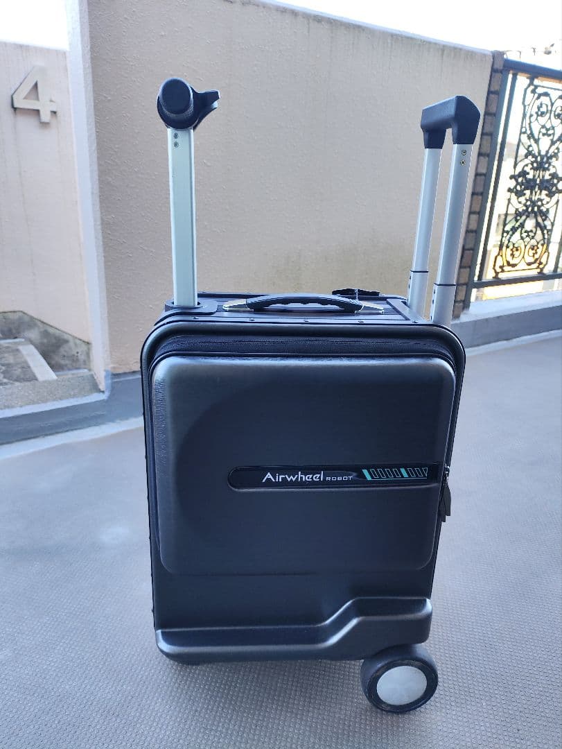 Airwheel 電動キャリーケース 黒 小型