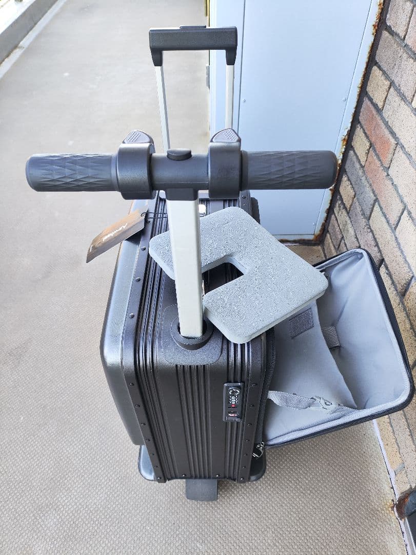 Airwheel 電動キャリーケース 黒 小型
