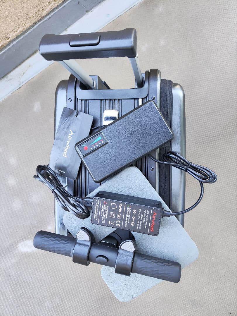 Airwheel 電動キャリーケース 黒 小型