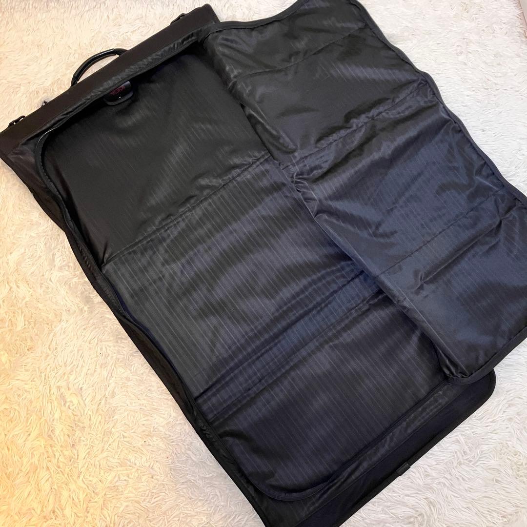 ☆極美品☆ TUMI トライフォールド ガーメントケース 22133DH