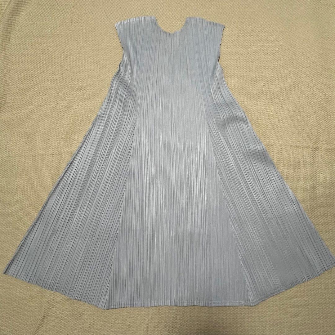 PLEATSPLEASE イッセイミヤケ チュニックワンピース　シルバーグレー
