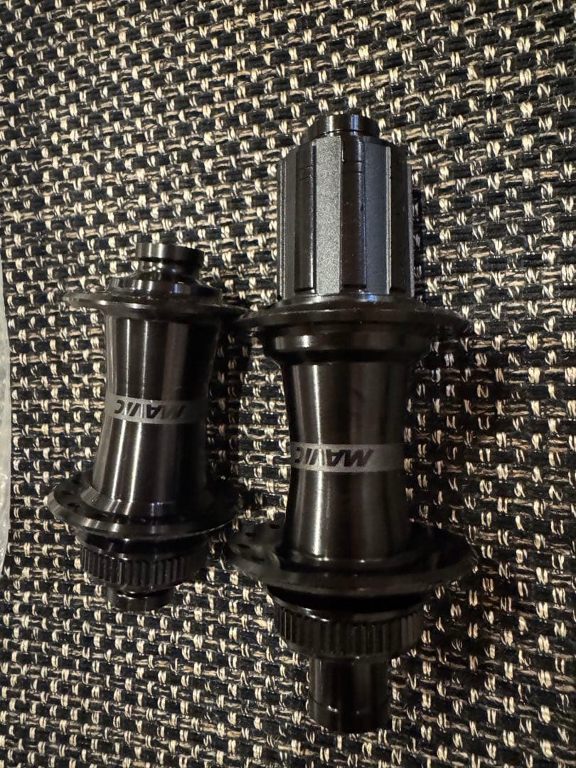 MAVIC マビック　ロードハブ　28H 前後　新品