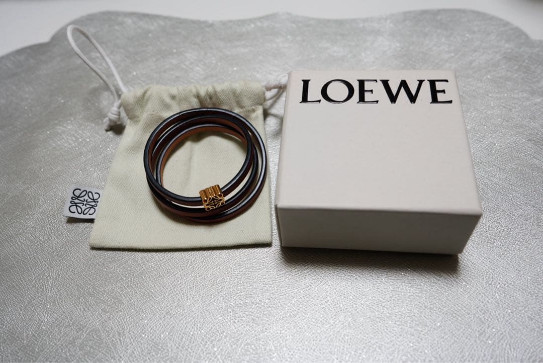 LOEWE ロエベ レザー ツイスト バングル タン