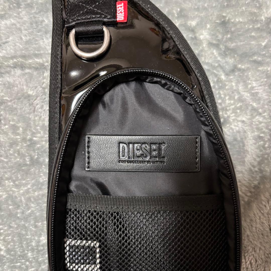 【定価2.8万】DIESEL ディーゼル 1DR-POD ボディバッグ