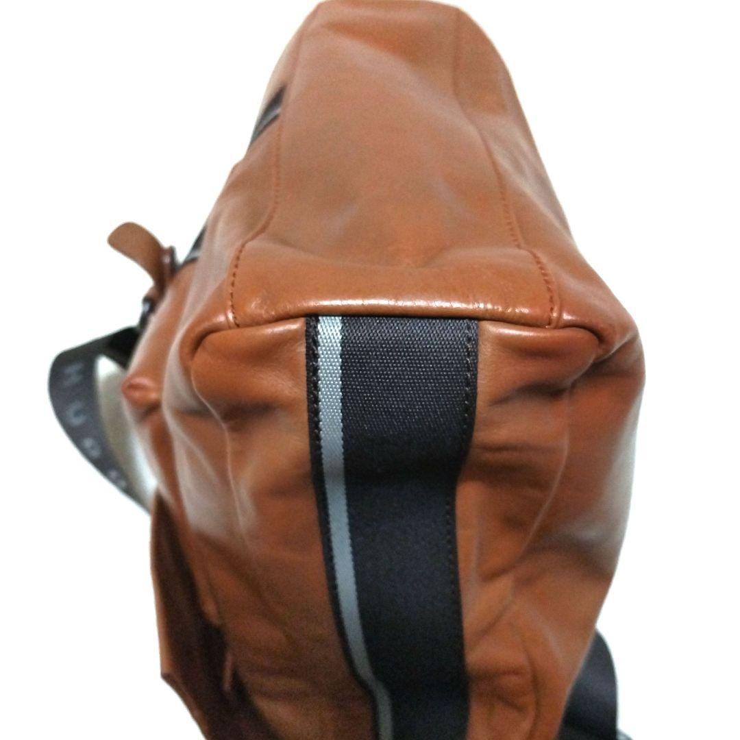 【激レア】BOSS ヒューゴボス カウスキン レザー ロゴ メッセンジャーバッグ