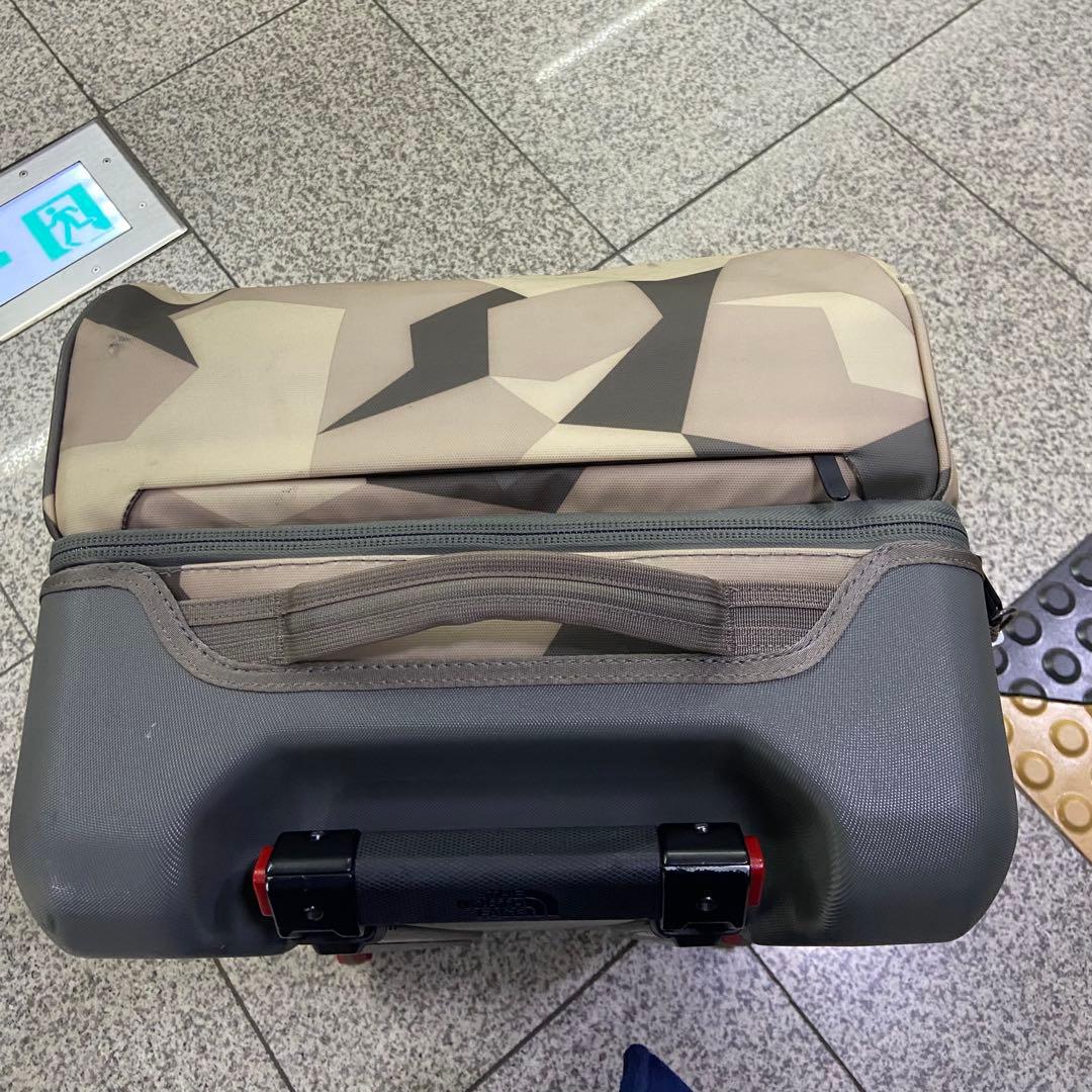 ノースフェイス スーツケース 75L キャリーケース　ソフト　ホワイト