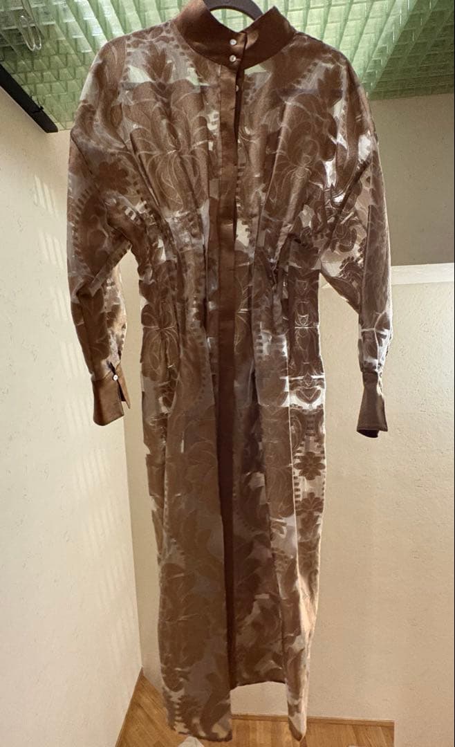 Ameri アメリ　und sheer jacquard tuck dress