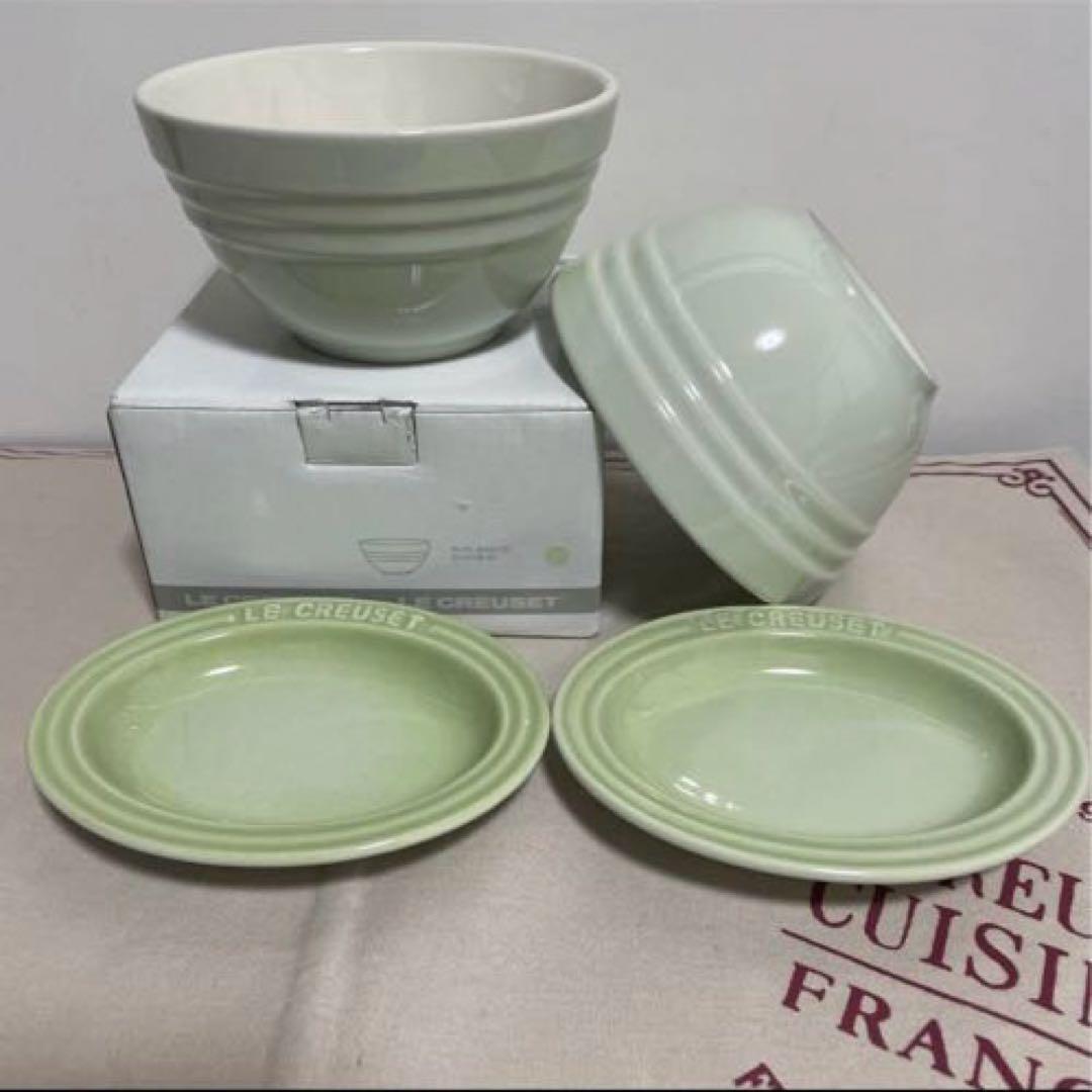 《未使用》ル・クルーゼ ワサビ 食器セット ボウル2個 皿2個
