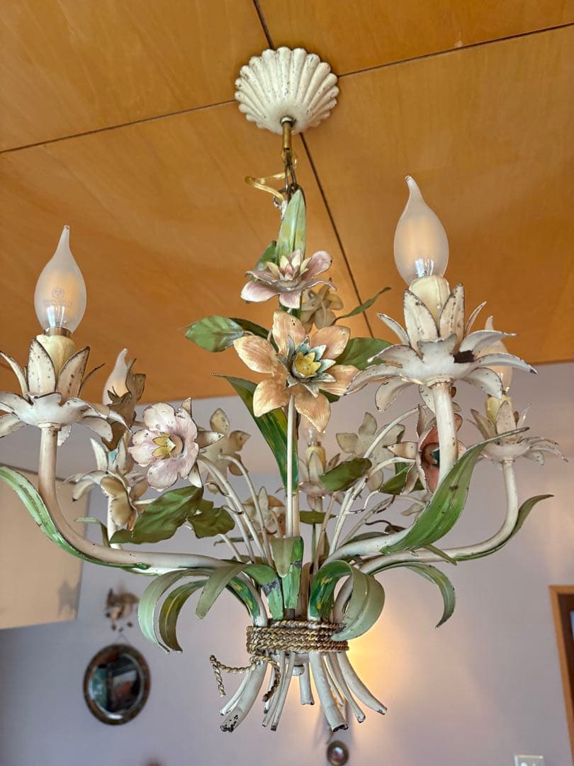 フランス　アンティーク　アイアン　フラワーモチーフ 5灯シャンデリア