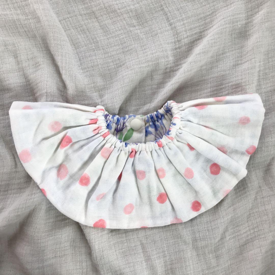 ★ピンク水玉×ブルーフラワー★ ハンドメイド リバーシブル スタイ 花柄 北欧