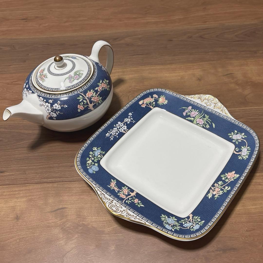 【美品】ウェッジウッド/ブルーサイアム スクエアプレート& ティーポット