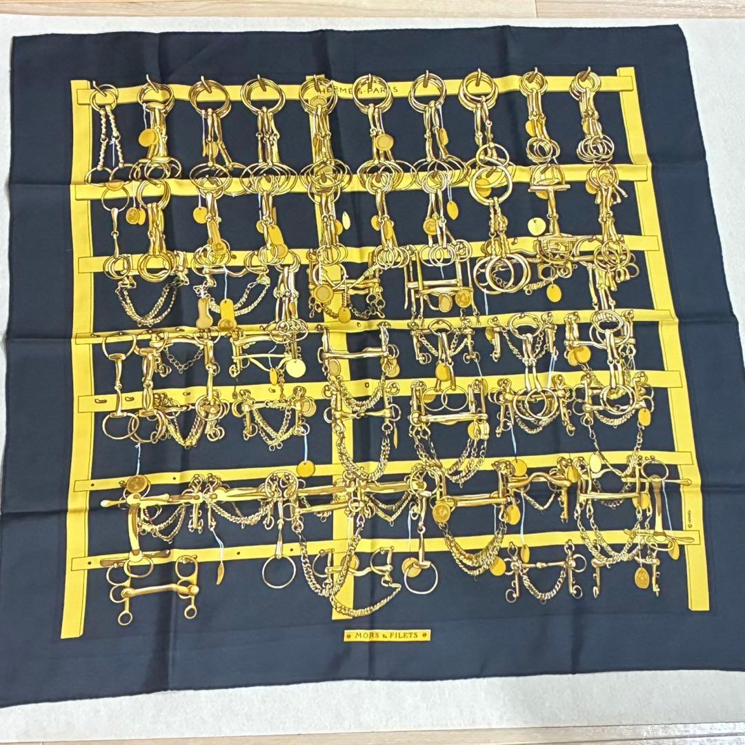 HERMES エルメス カレ90 MORS & FILETS スカーフ ネイビー