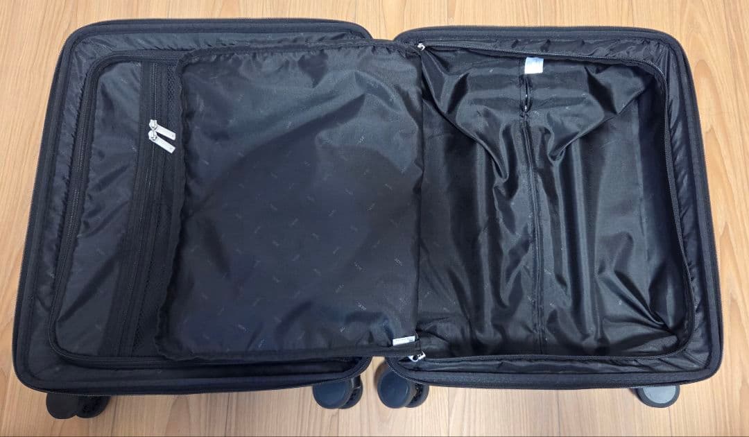 ace.TOKYO ブラックキャリーケース 4輪 機内持ち込み可　40L