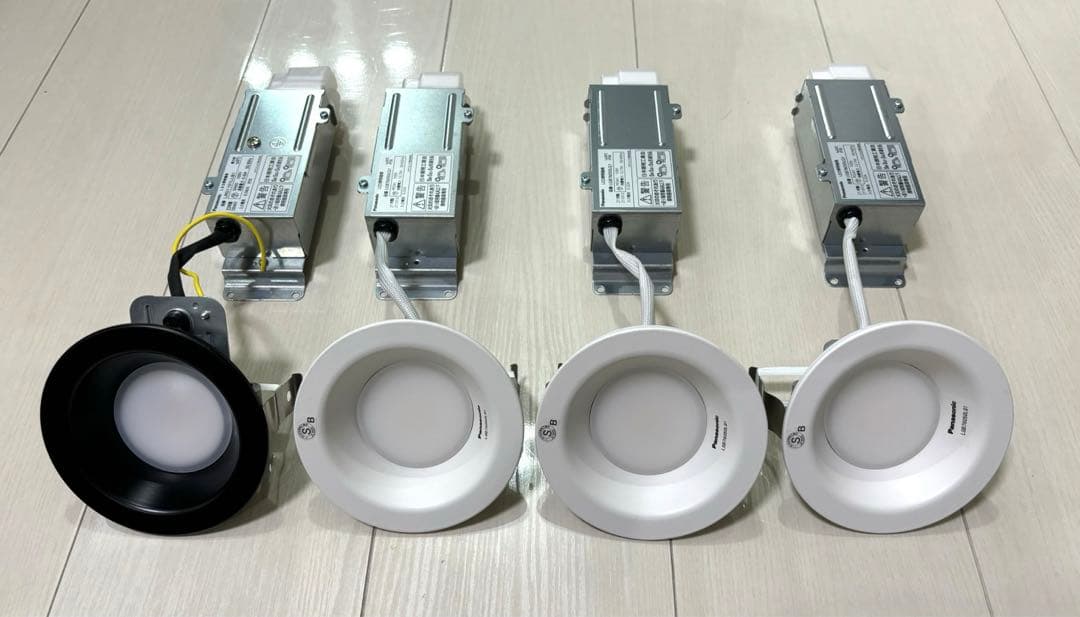 パナソニック / ダウンライト4個 (新品)