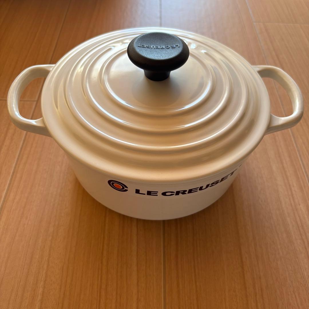 【Le Creuset】未使用品 両手鍋 白