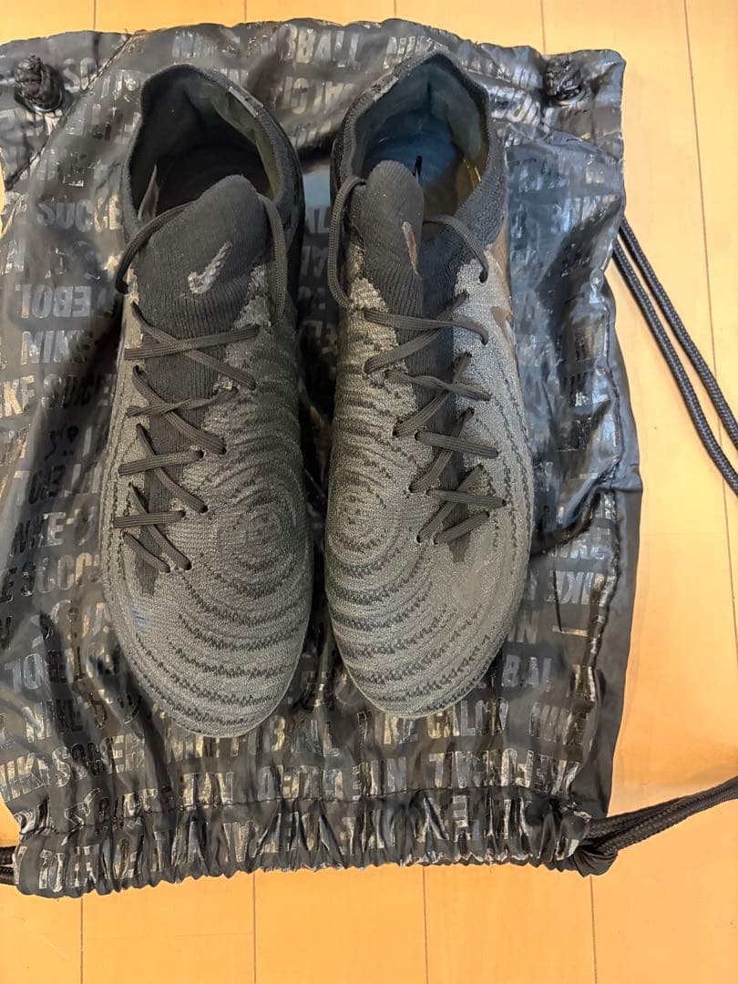 Nike ファントム　サッカースパイクブラック 収納バッグ付き