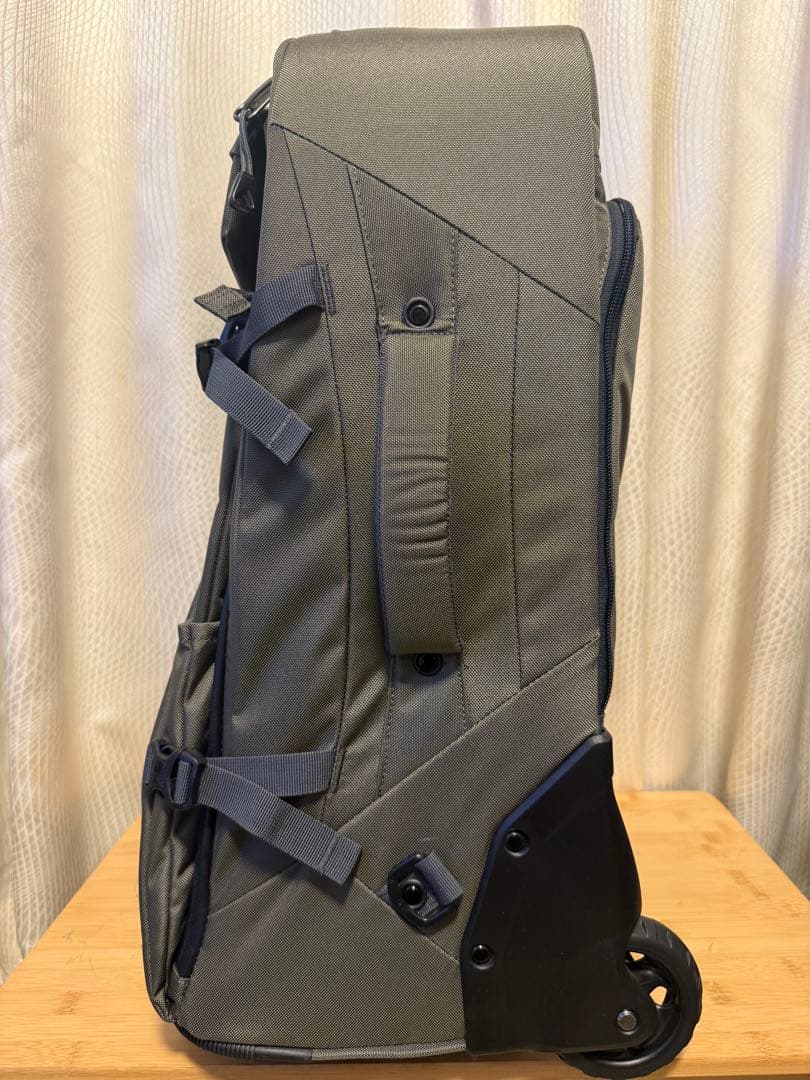 【新品未使用】karrimor トラベルバック ガンメタル