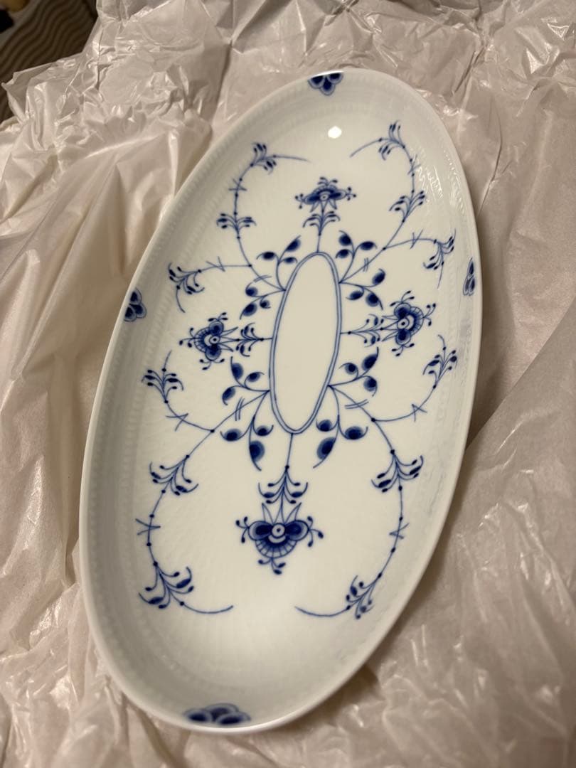   青い花模様 楕円形皿 375 新品未使用