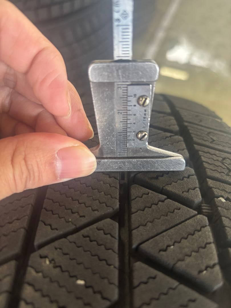 215/60R17 スタッドレスアルミセット