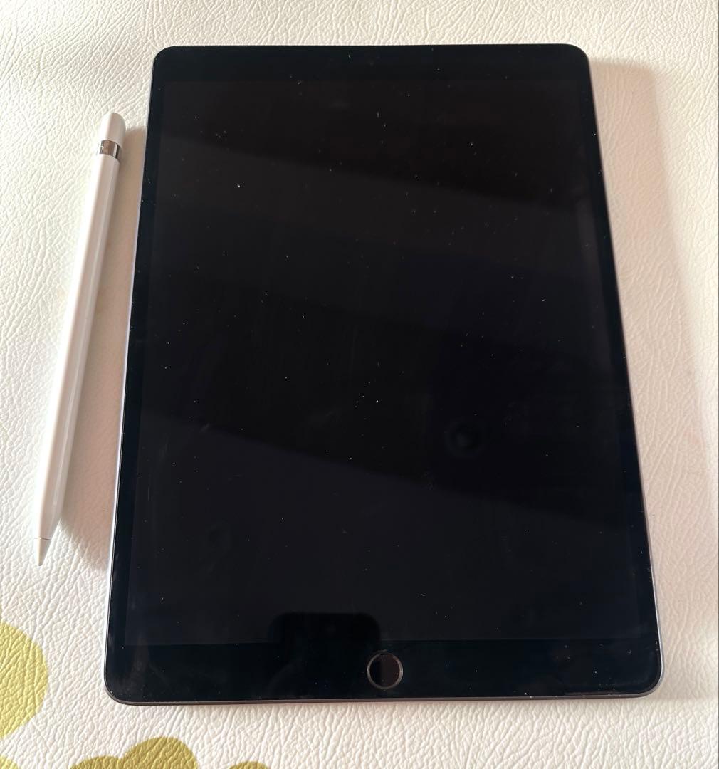 ジャンクiPad Air 3 / 動作品Apple pencil 第一世代