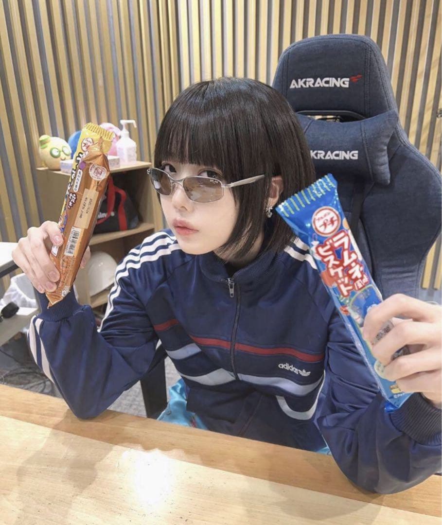 【あのちゃん着用】ハンガリー製adidasアディダス80’s トラックジャケット