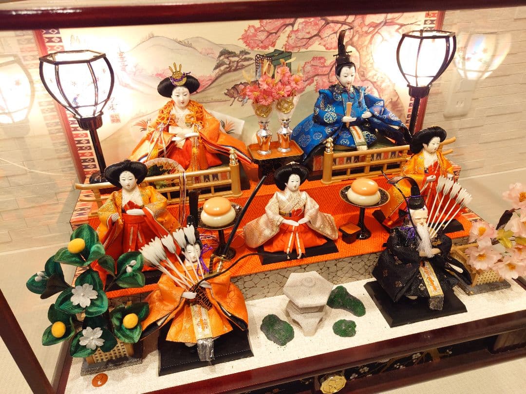 伝統的ひな人形セット ７体入り☆オルゴール　ぼんぼん灯り