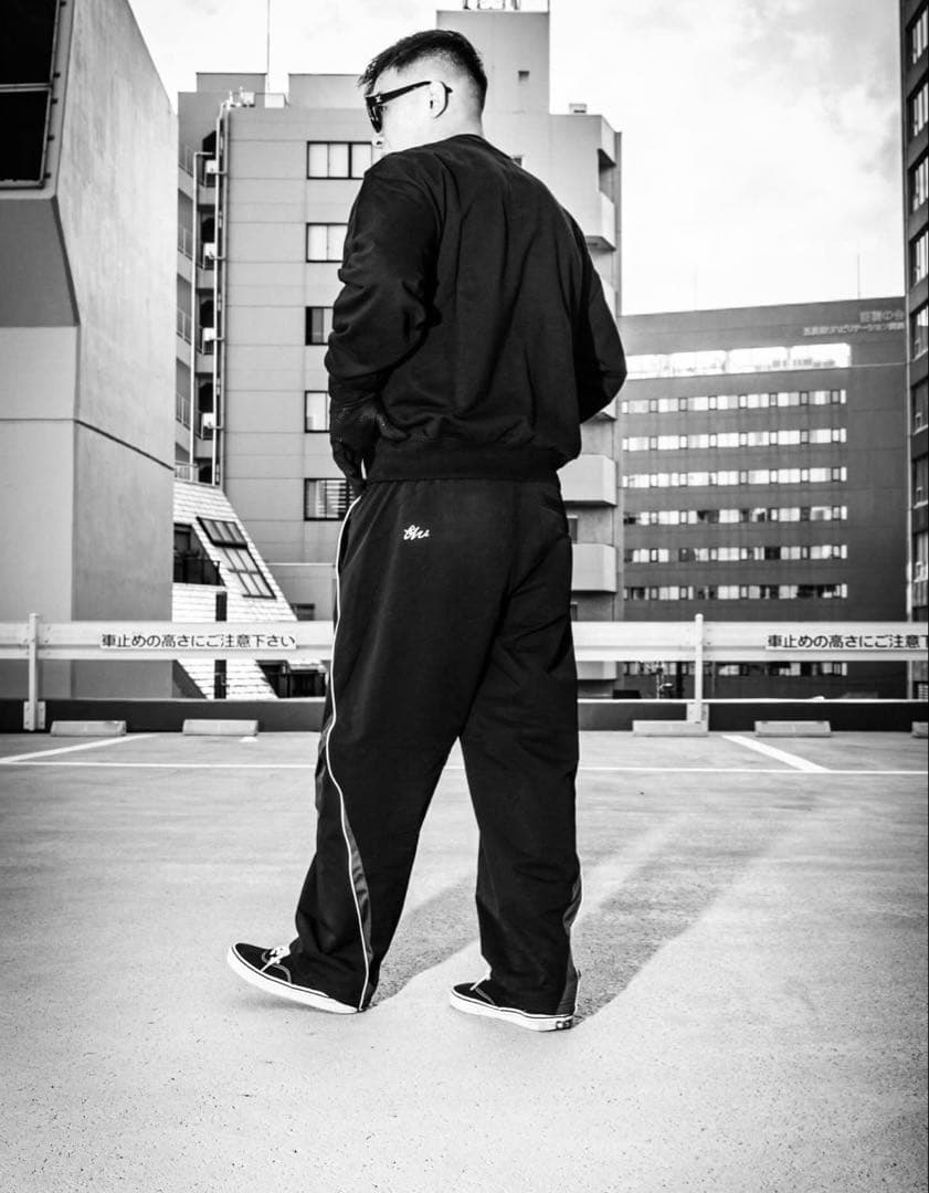 KHI 萩原京平 トラックパンツ 新品未開封