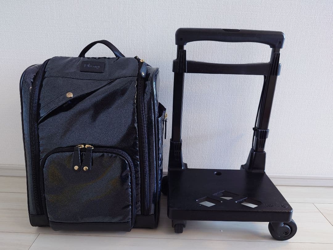 ★美品★SWANY キャリーバッグ　ブラックに近い濃紺　４輪ストッパー付