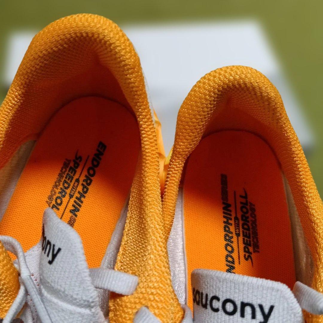 スパイク・シューズ Saucony Endorphin Pro4