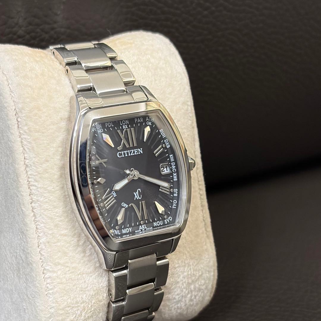 極美品 シチズン クロスシー xC 電波ソーラー 黒 レディース