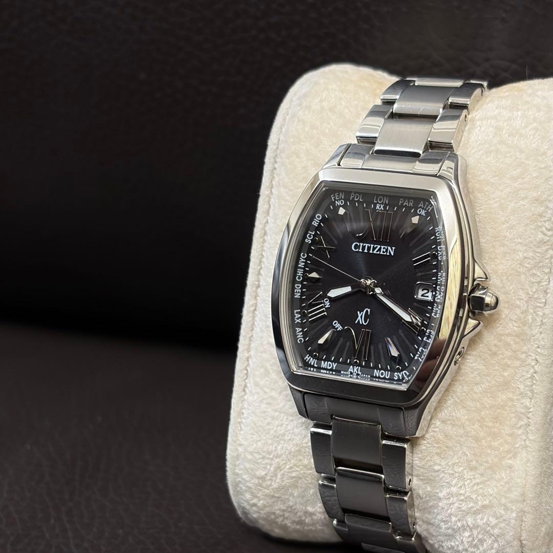 極美品 シチズン クロスシー xC 電波ソーラー 黒 レディース