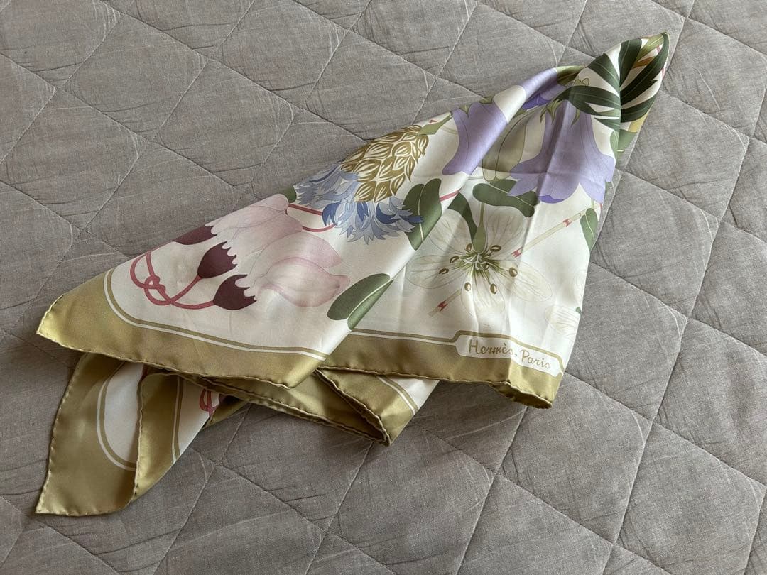 2/1取下＊最終価格＊エルメス　カレ90 Flora Graeca ギリシャの花