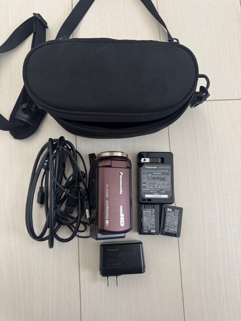 しん様Panasonic パナソニック ビデオカメラ HC-V550M セット