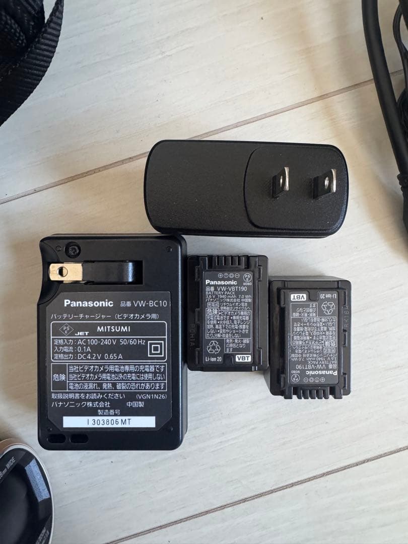 しん様Panasonic パナソニック ビデオカメラ HC-V550M セット